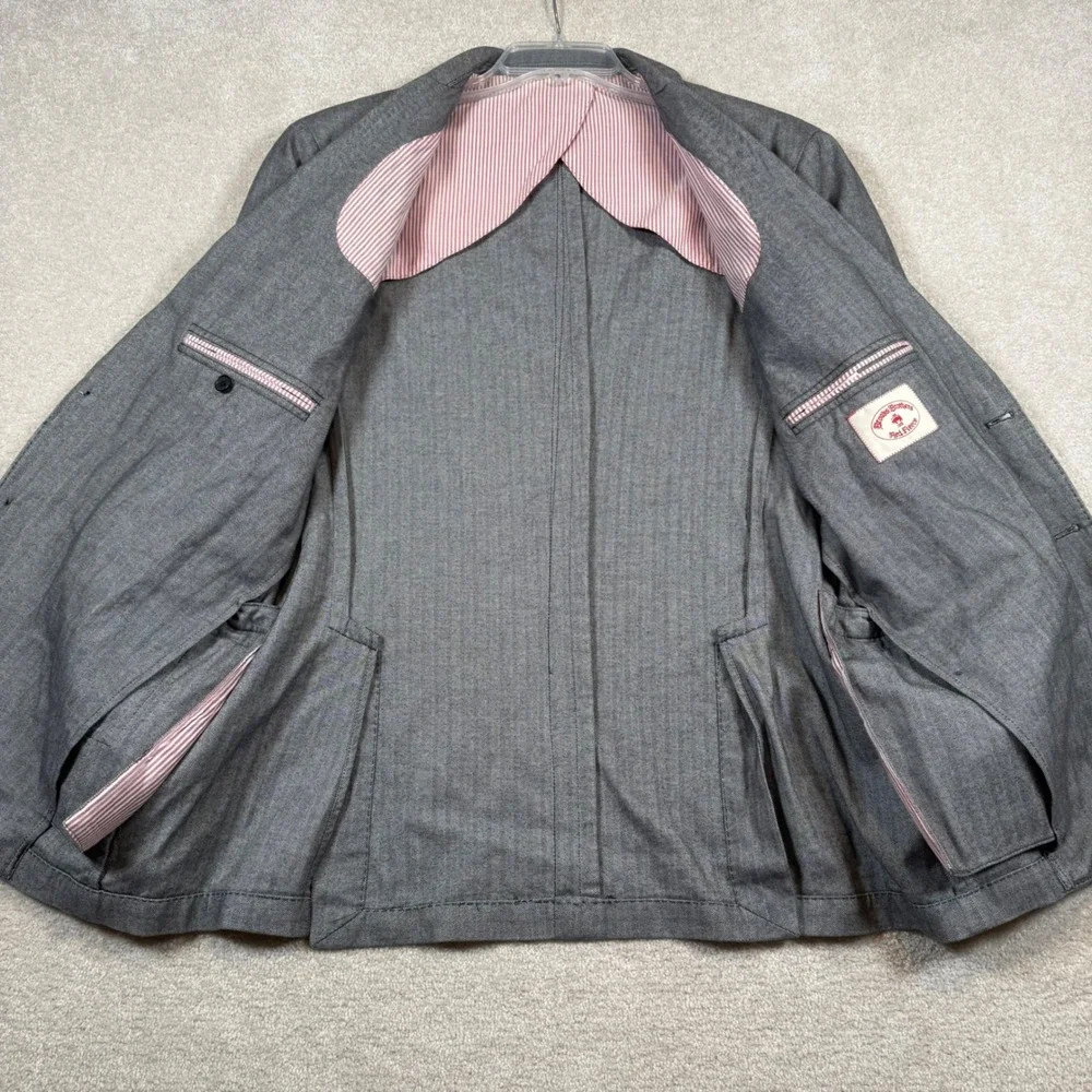 Brooks Brothers excellent type